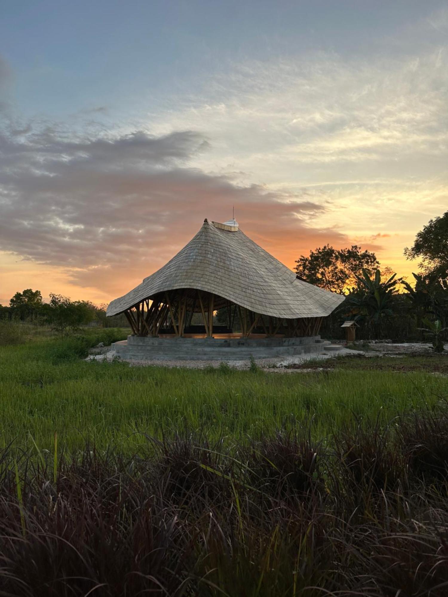 Maringi Sumba By The Sumba Hospitality Foundation Waikelo Exterior foto